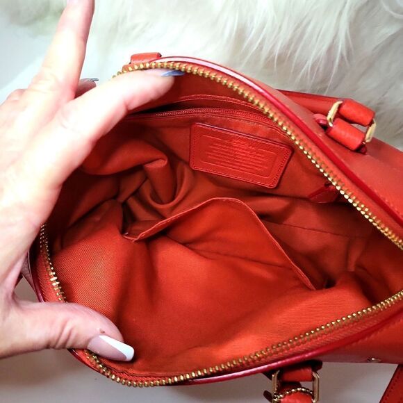 EUC COACH Mini Bennett satchel purse/crossbody, no call outs! Authentic COACH! - Picture 9 of 13